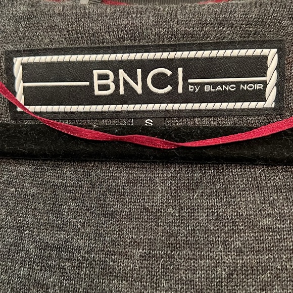 BNCI by Blanc Noir Burgundy and Gray Wool Hooded Mid-length Sweater Cardigan S - Picture 3 of 5